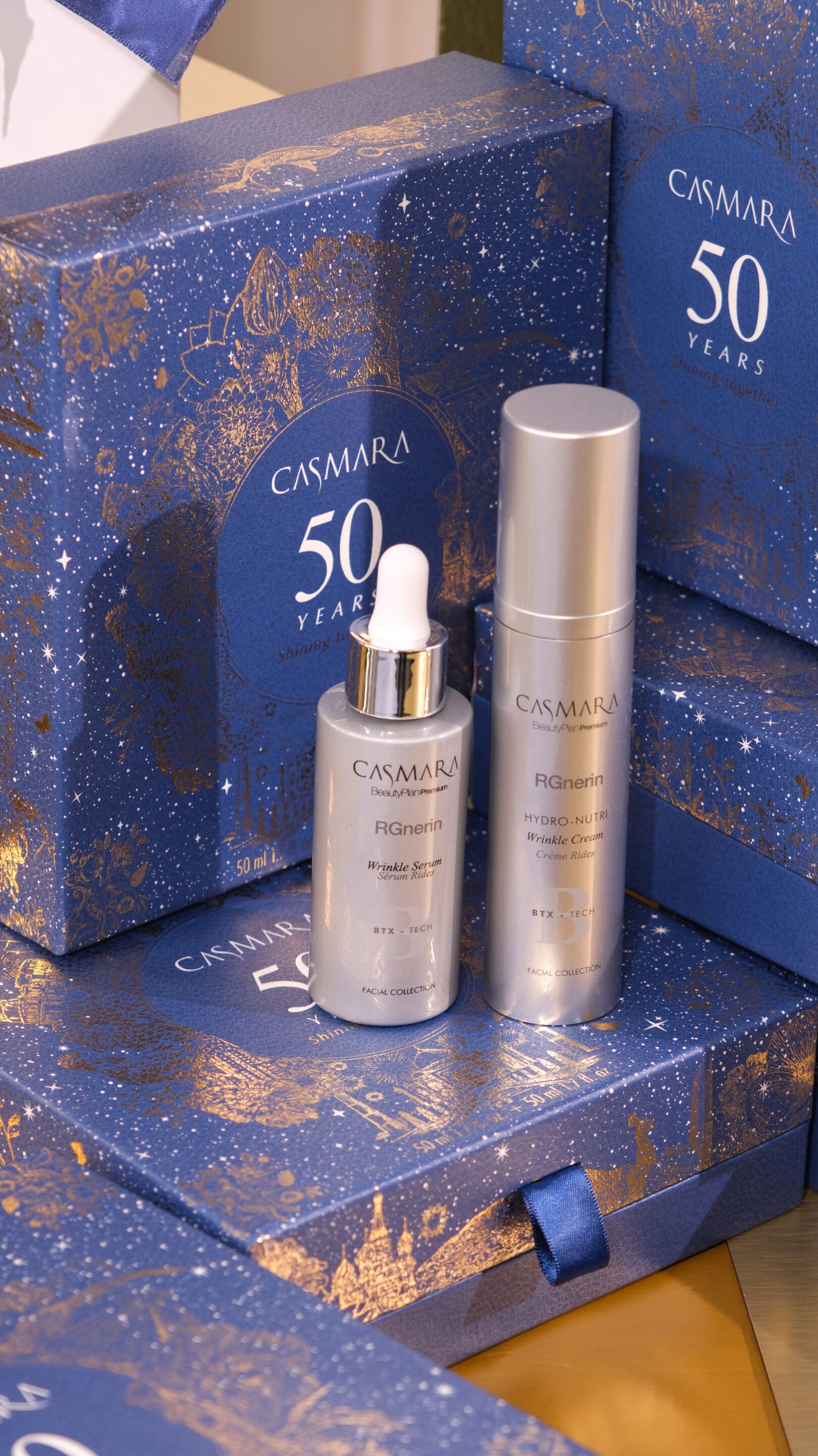 CASMARA NAVIDAD BEAUTY BOX  RGENERIN WRINKLE SERUM + HYDDRO NUTRY